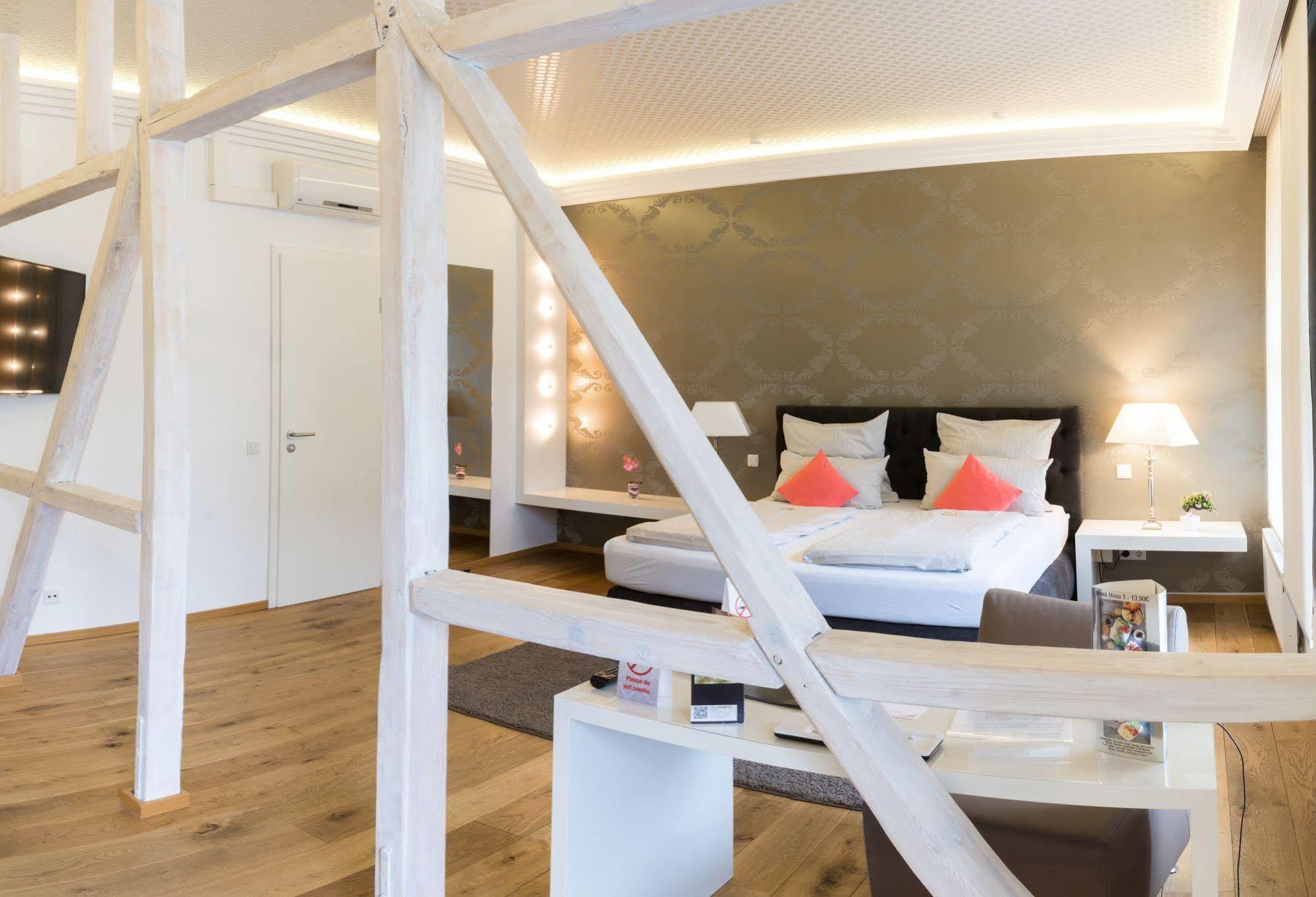 Helvetia Suites Düsseldorf Exterior foto