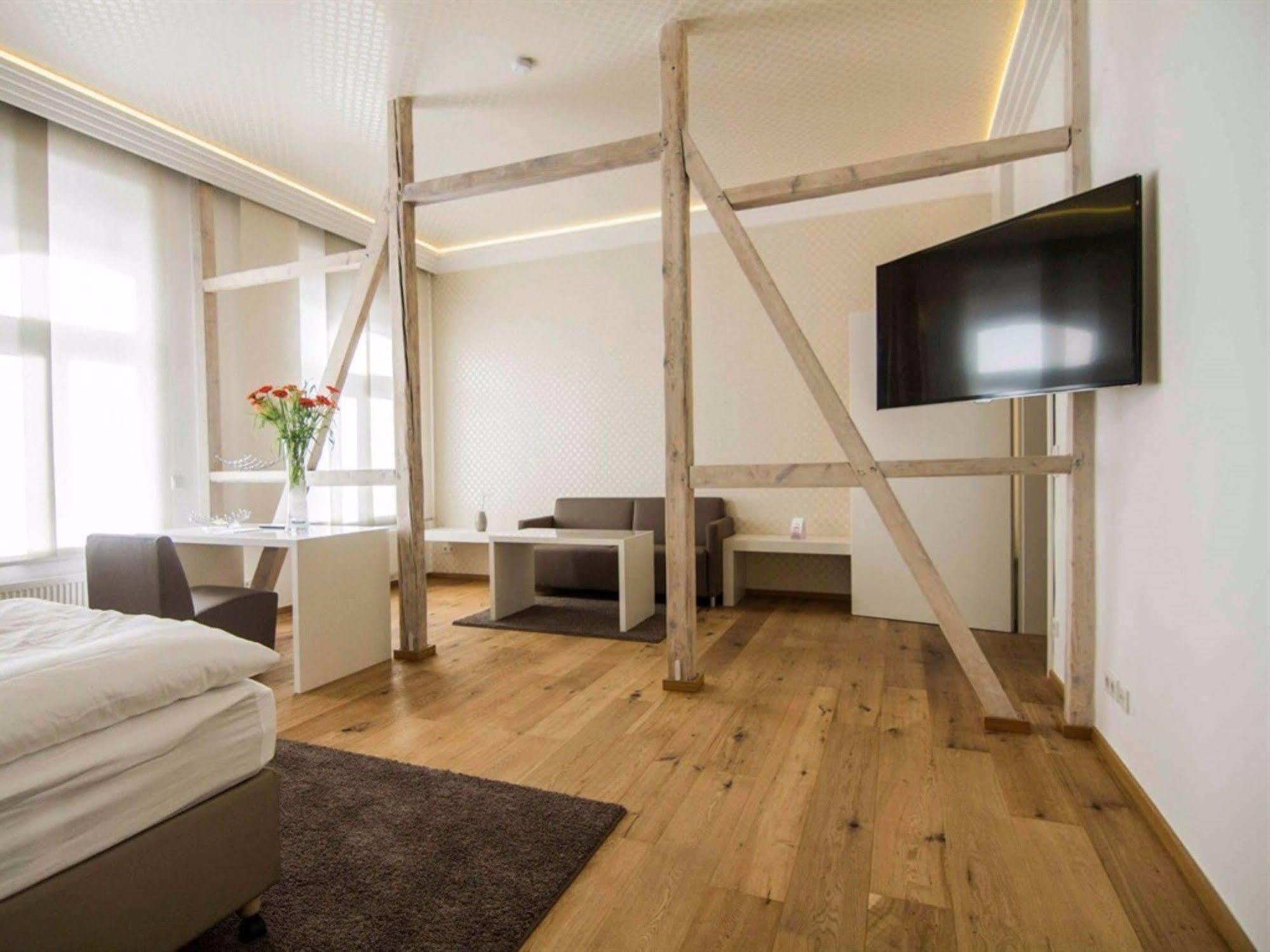 Helvetia Suites Düsseldorf Exterior foto