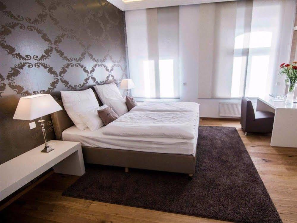 Helvetia Suites Düsseldorf Exterior foto